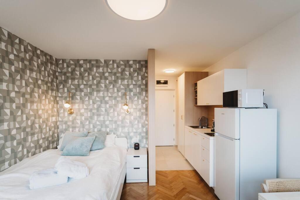 Appartement Little M's Kept Secret App